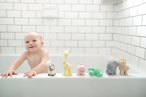 Giraffe Organic Natural Rubber Rattle, Teether & Bath Toy – Tikiri Toys USA